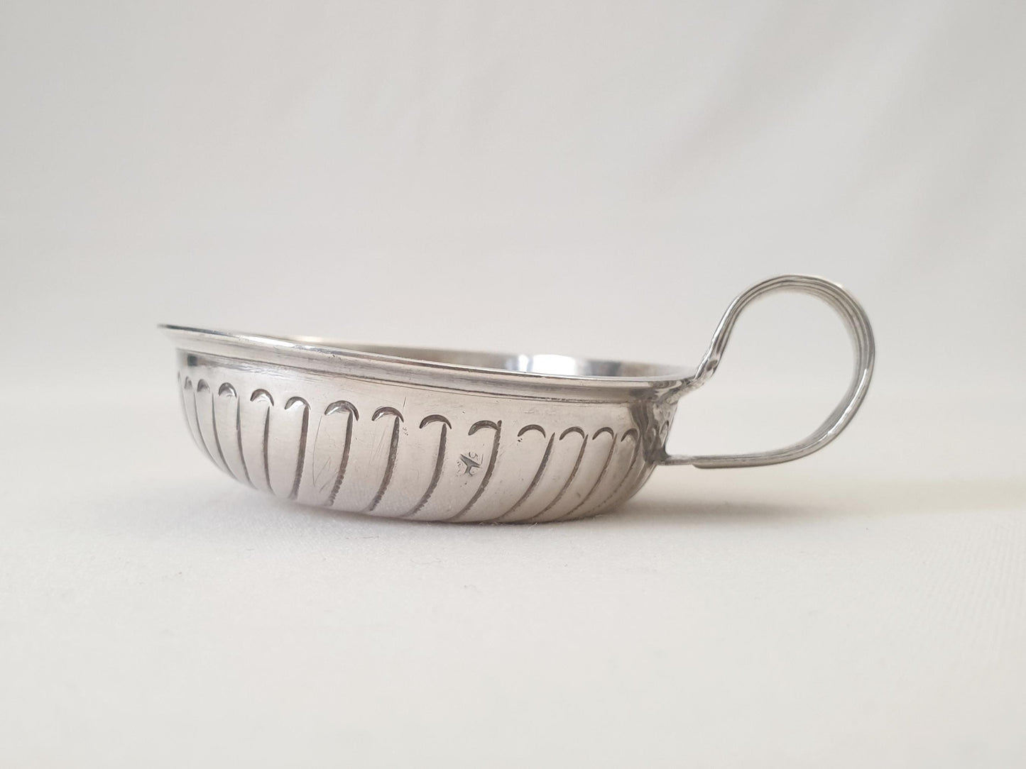 Antique Georgian French 950 Silver Wine Taster (Tastevin)