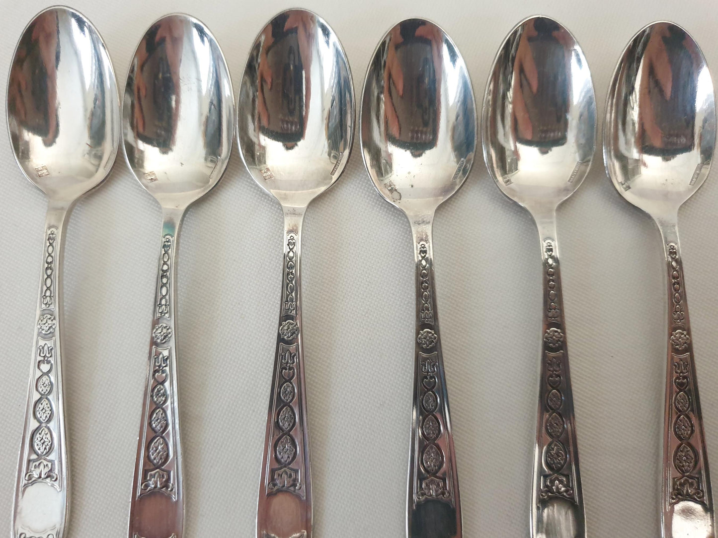 Christofle 6 Silver Plated Small Moka Spoons 'Villeroy' Model - 6 Demitasse Spoons