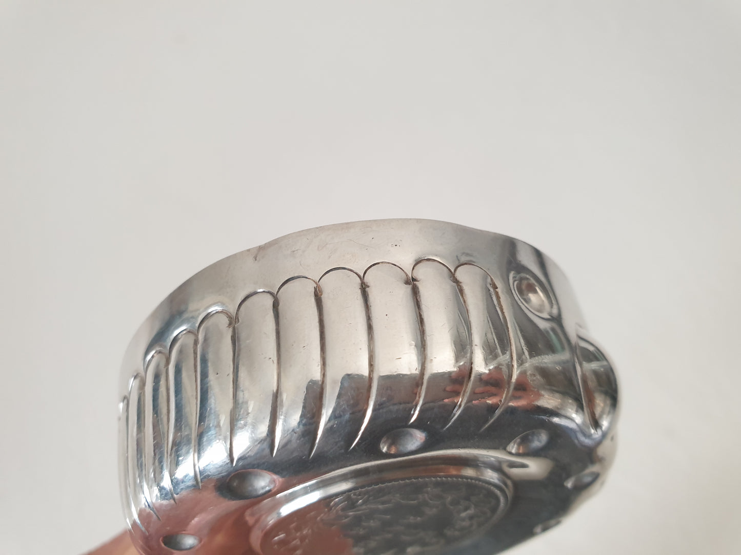 Antique French 800 Silver Wine Taster (Tastevin) with Rare 5 Francs LOUIS PHILIPPE Ier 1834 Silver Coin