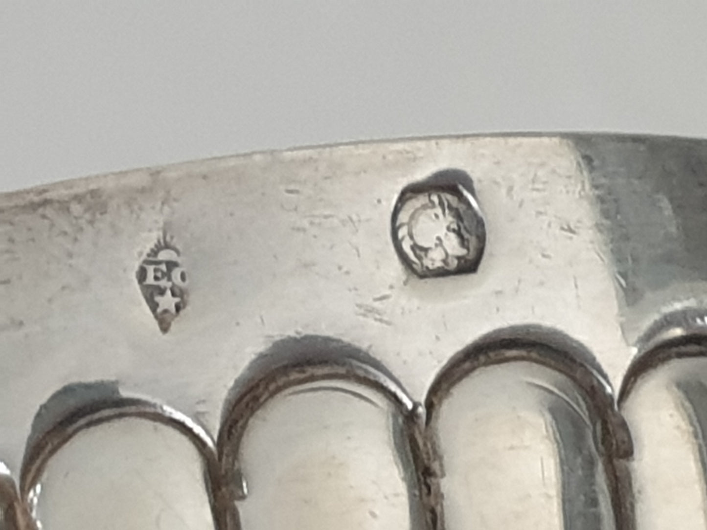 Antique French 800 Silver Wine Taster (Tastevin) with Rare 5 Francs LOUIS PHILIPPE Ier 1834 Silver Coin