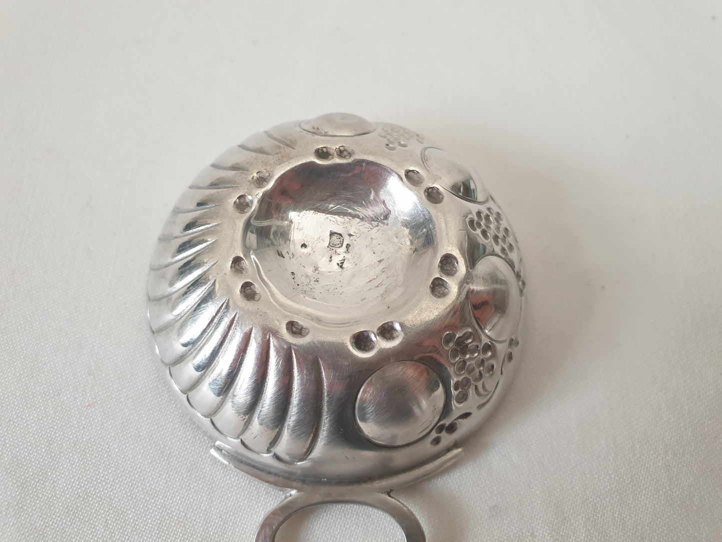 French Antique 950 Silver Bourgogne Wine Taster (Tastevin) by Marc Parrod, Dijon