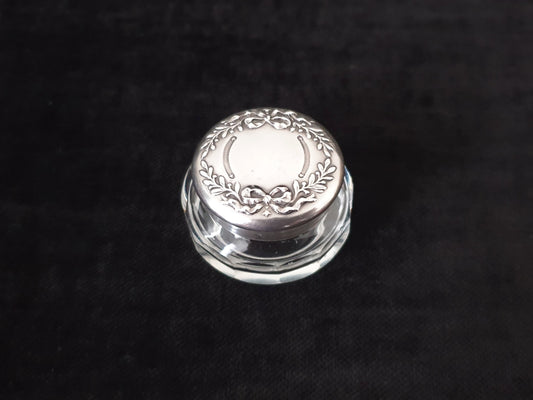 Antique Small Pillbox with Lid in 800 Silver and Glass Body