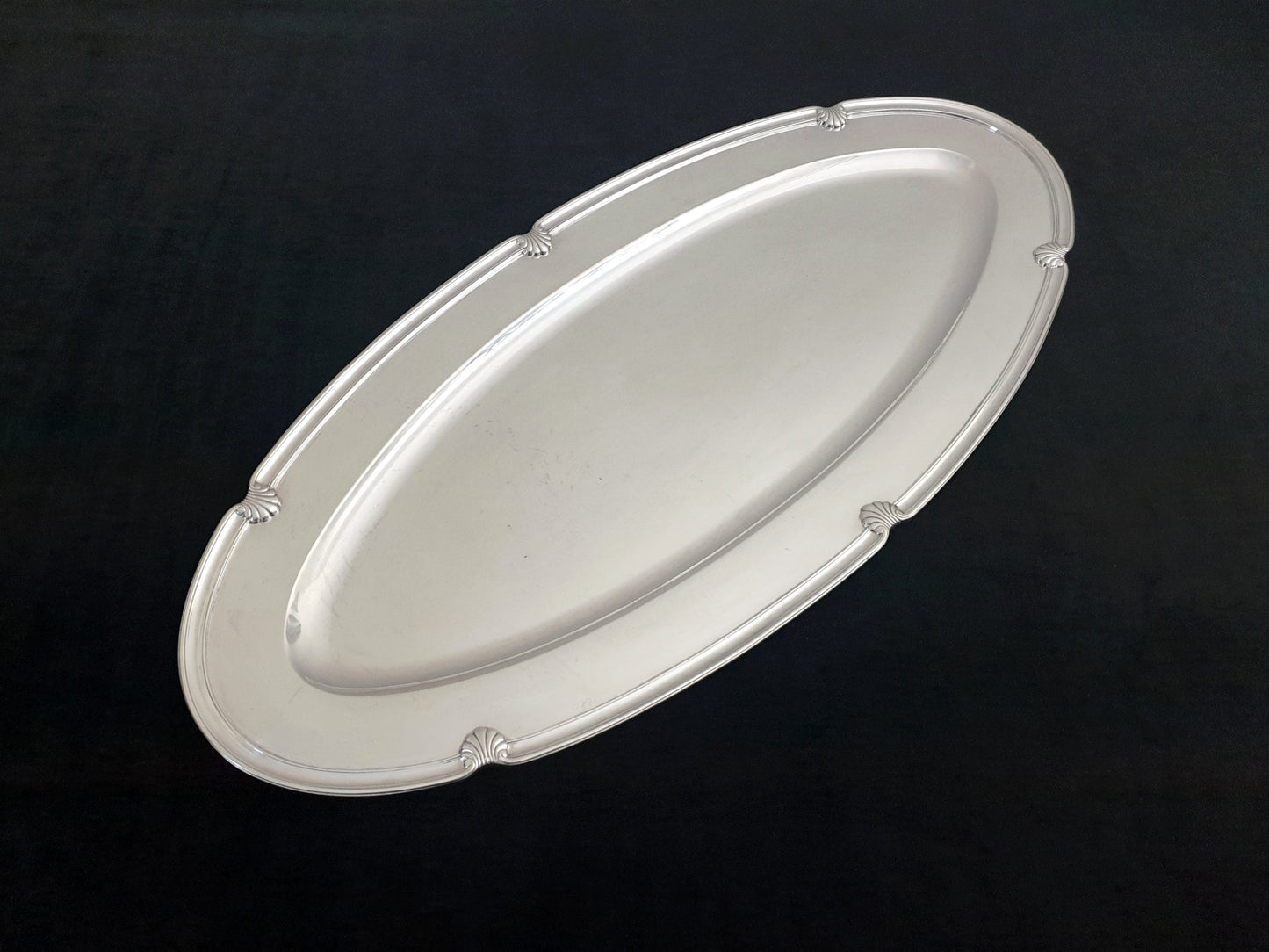 Large Oval Fish Serving Tray in Silver Plated by Ravinet d'Enfert - French Vintage Fish Dish with Scallop Shell Design