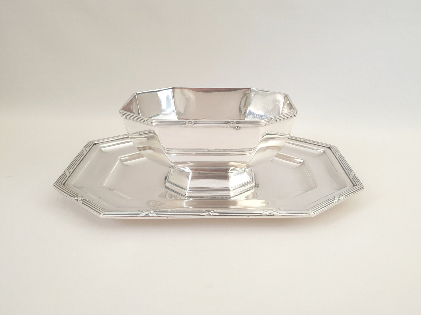 Vintage Silver Plated Sauce Boat with Art Deco design