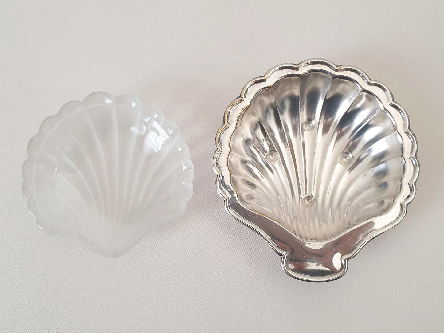 Vintage Silver Plated Footed Scallop Shell Butter Dish with Glass Insert