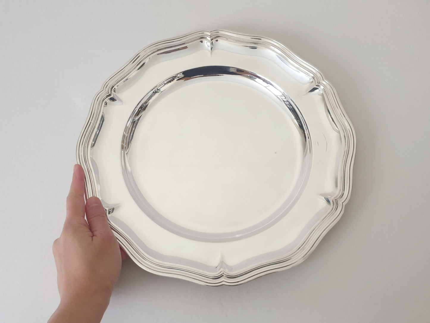 Christofle Excellent Condition Silver Plated Round Platter or Serving Tray