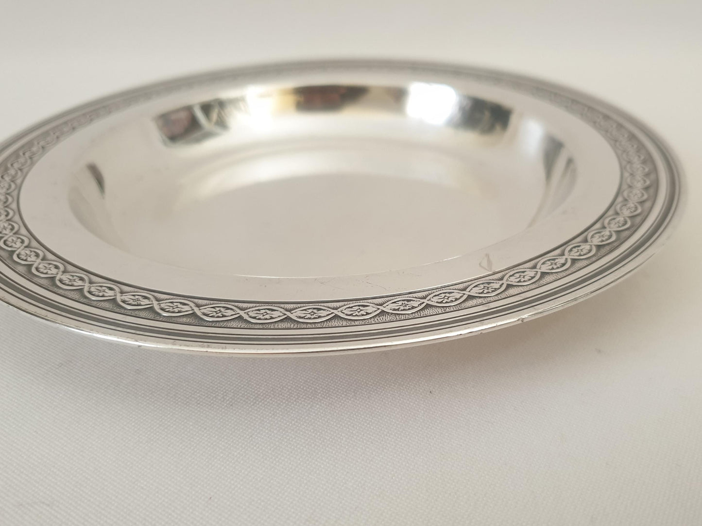 Christofle Vintage Silver Plated Small Round Dish 'Villeroy ' Model - Small Baptism Plate or Kettle Dish - Small Trinket Dish