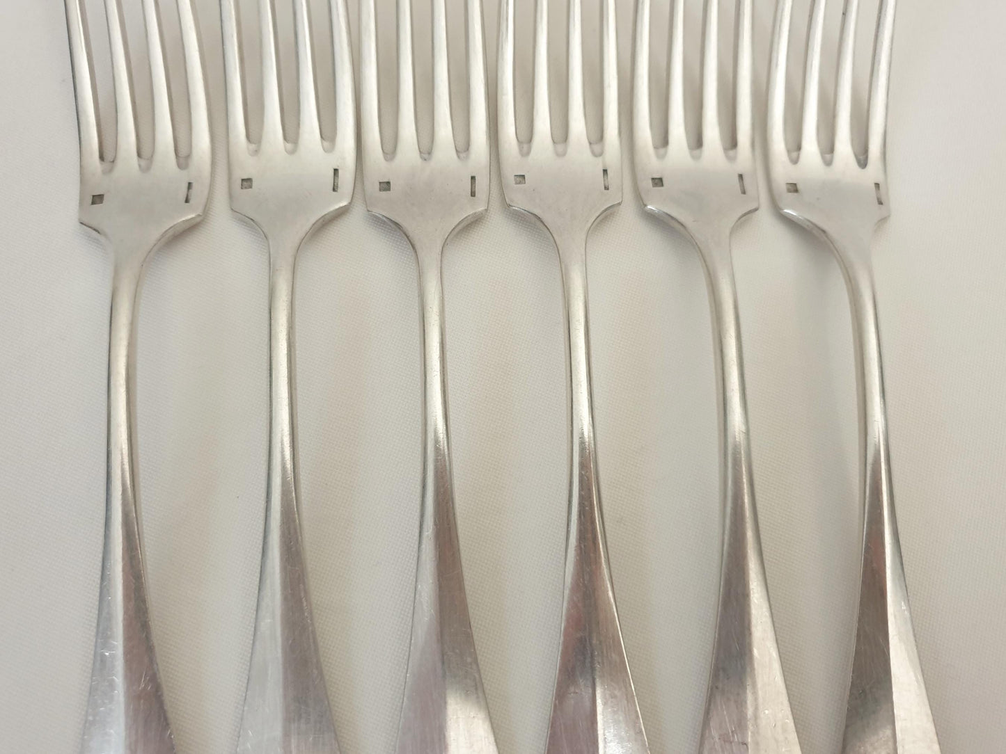 Christofle 12 Silver Plated Table Forks 'Fidelio' Model - 12 French Christofle Baguette Model Dinner Forks