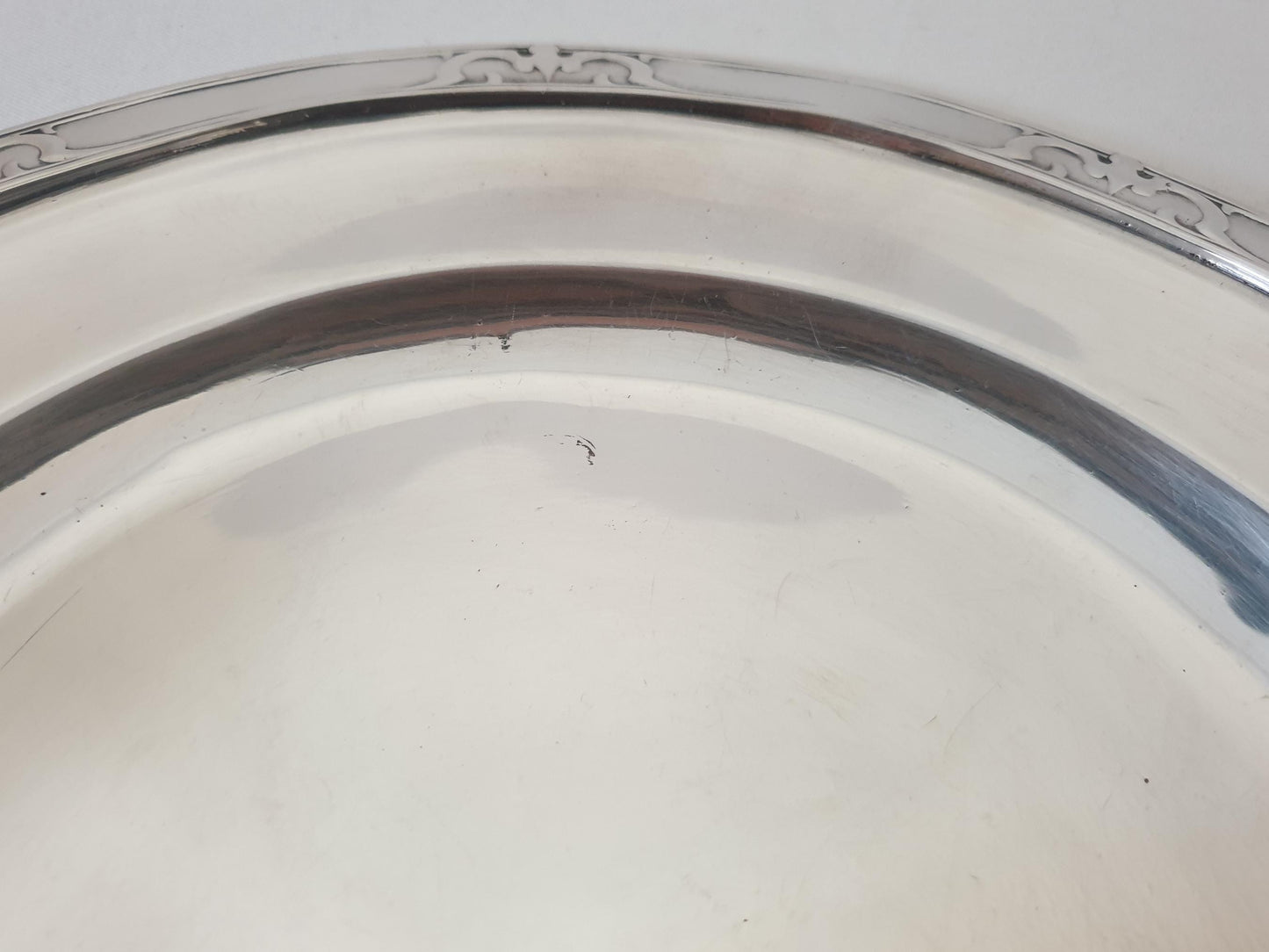 French Ercuis Silver-Plated Round Serving Tray – French Vintage Circular Platter