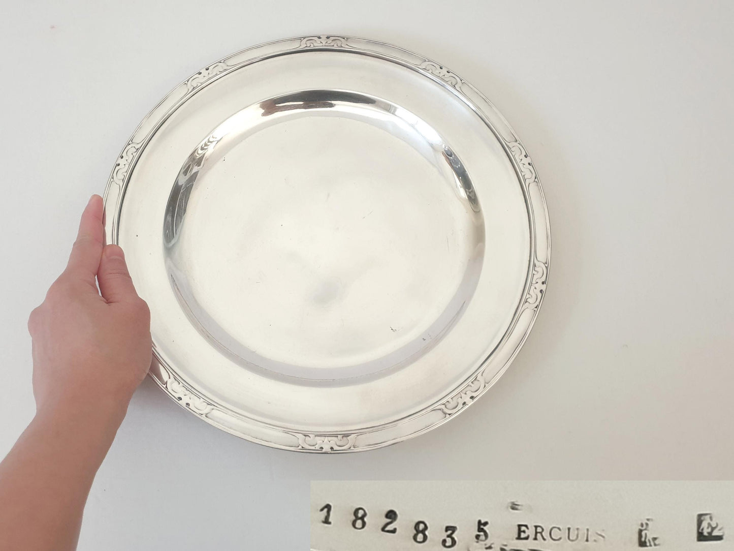 French Ercuis Silver-Plated Round Serving Tray – French Vintage Circular Platter