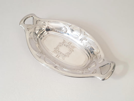 Vintage Art Nouveau Silver Plated Bread Basket – Decorative Oval Centerpiece Tray