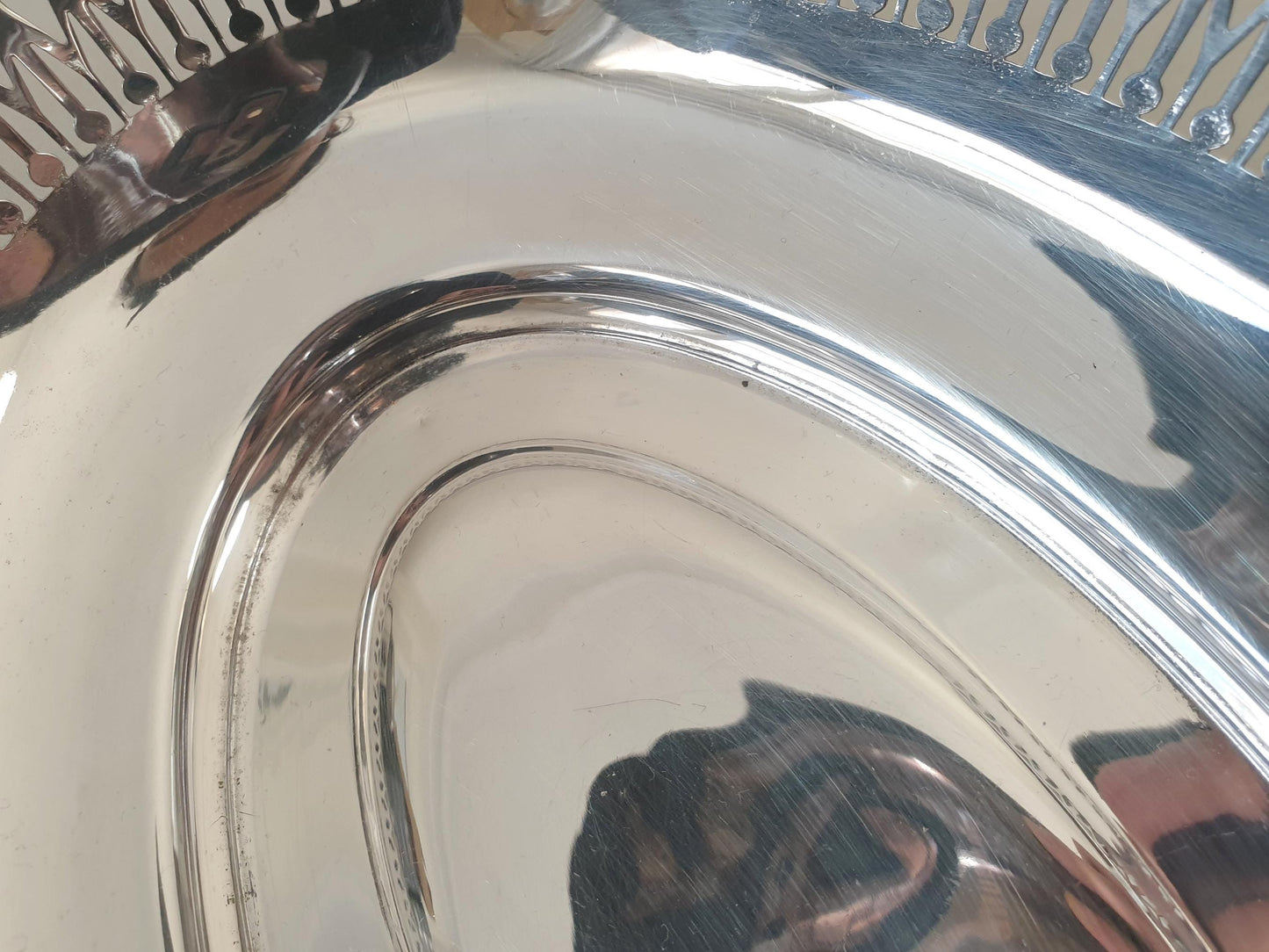 Vintage Silver Plated Bread Basket – Pierced Oval Centerpiece Tray with Beaded Rim