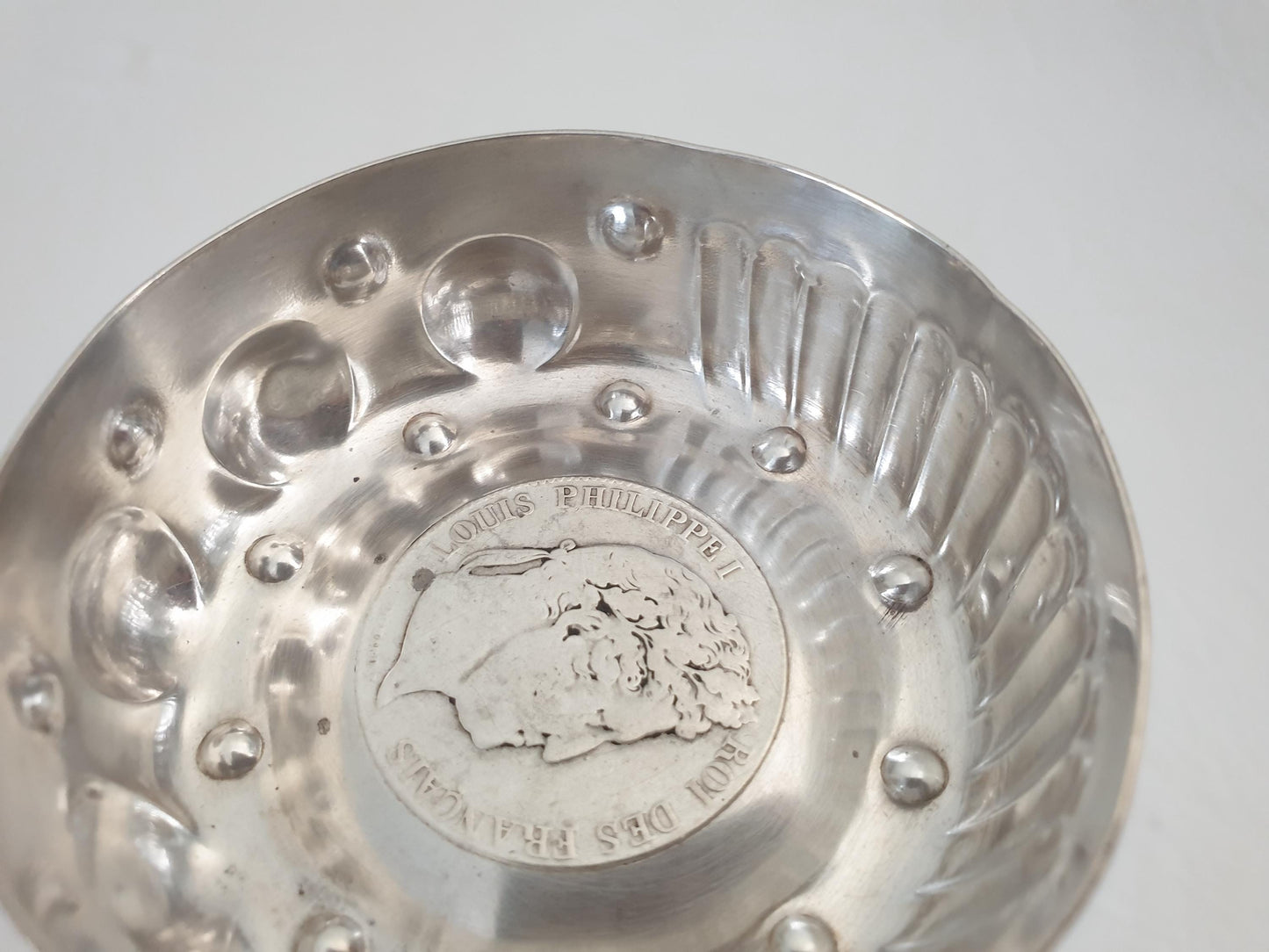 Antique French 800 Silver Wine Taster (Tastevin) with Rare 5 Francs LOUIS PHILIPPE Ier 1834 Silver Coin