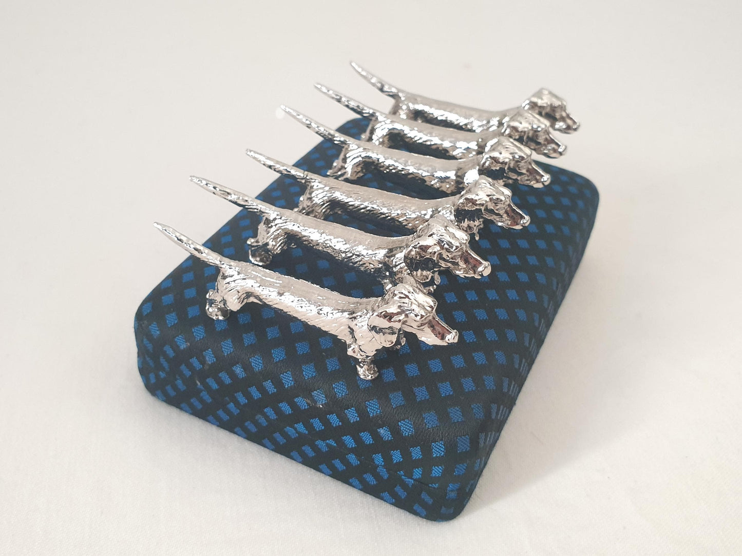 Set of 6 Vintage Silver Plated Dachshund (Teckel) Knife Rests in Nice Blue Box